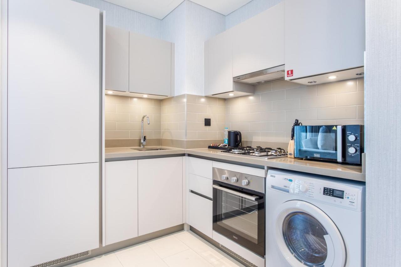 By Latinem Luxury 1br Cvr B2704 Near Burj Khalifa अपार्टमेंट